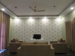 Naayab Suites -1BHK, 2BHK Service Apartment in Hebbal