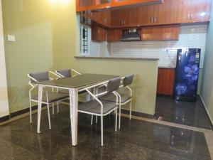 Naayab Suites -1BHK, 2BHK Service Apartment in Hebbal