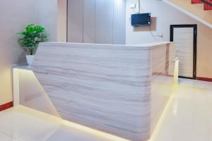 Urbanview SANT Hotel Syariah near Stasiun Tegal