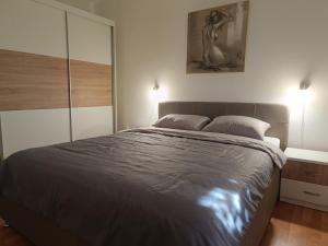 Holiday Home Višnja with Pool