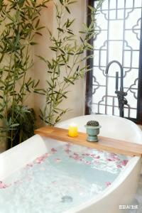 唐人街9号精品酒店