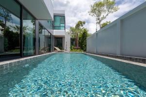 Elegant 4-Bedroom Luxury Pool Villa