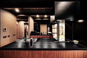 BLUE BLACK blue black