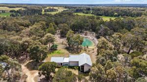 Hundred Acre Woodland Retreat