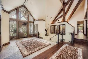 Fairway Drive Retreat home