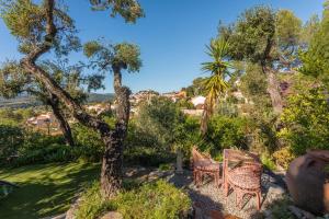 Au Jardin Des Couleurs