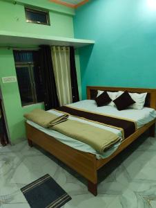 Shri Sita Vallabh Pad Chhaya