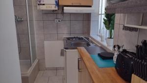 Sweet 1BR Apt, Smart TV & Fully Equipped, for Longstays