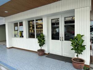 New Caspian Hotel
