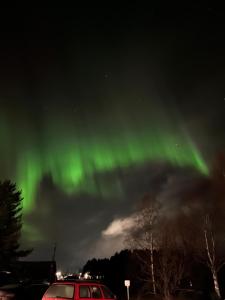 Terveyssisaren remontoitu huoneisto 2 tai 3 hlö, oma keittiö ja kylpyhuone Pudasjärvi