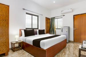 Super Collection O Candolim Beach Formerly Poornima Place