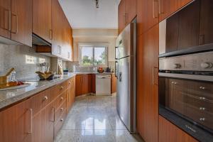 Berengaria Court - Sea Views 2bdr Apartment