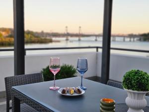 Breathtaking Waterfront Penthouse with BigTerrace near to Olympic Park
