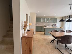 Villa dans les Alpilles avec piscine et jardin