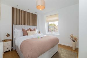 Stylish 2BR Apartment in Central Eton