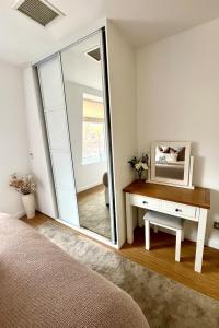 Stylish 2BR Apartment in Central Eton