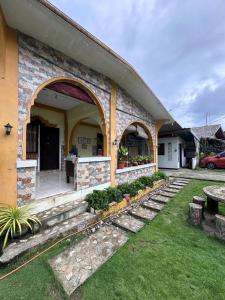 Subangan Veranda1, Burgos Central location