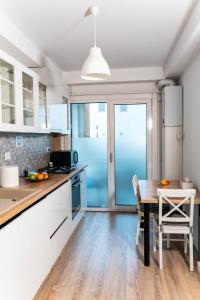 Vanguard Suite De Lux