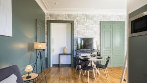 BonAppart 13 - Charme Napoléonien & Confort