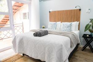 Le Opstal, a Scenic Farm Stay near Rustenburg