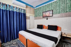 Hotel O PYRENEES HOME STAY Fatehadbad metro station