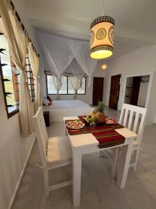 Arcade Comfort Suite