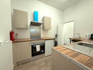 City Centre Bury Stay - Modern 3 Beds, 2BR