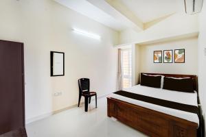 Super Collection O Sholinganallur Chennai Formerly Nimalan Residenc