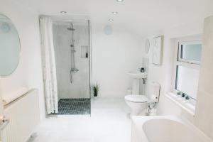 Coastal Comfort 3-Bed Scarborough Retreat