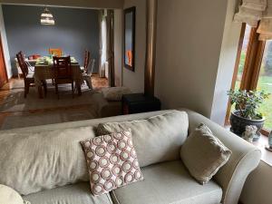 Casa full amoblada a pasos Jumbo Los Pablos