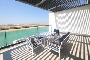 Silk Valley - 4B near Al Hamriyah | private beach access