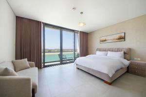 Silk Valley - 4B near Al Hamriyah | private beach access