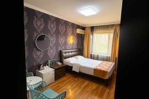 Evergreen Hotel