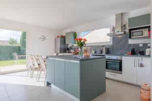 Villa M Vallon Pont darc