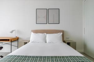 Blueground Stratford rooftop nr Olympic Park LON-690