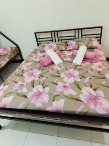 Albergo Hotel Unit near Wright Park, The Mansion, Minesview & Botanical Garden