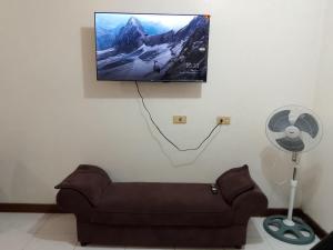 Albergo Hotel Unit near Wright Park, The Mansion, Minesview & Botanical Garden