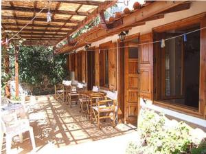 Lelas Kaptani Studio