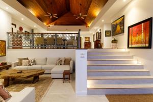 Seafront 5BR Pool Villa Nambo in Panwa