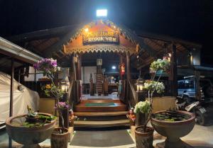 เรือนแฝด Brook view