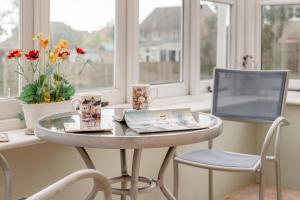 3 Bed in Weymouth oc-s33545