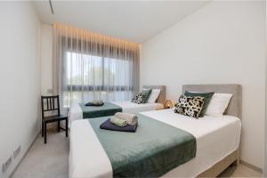 Precioso piso con piscina climatizada,las Colinas