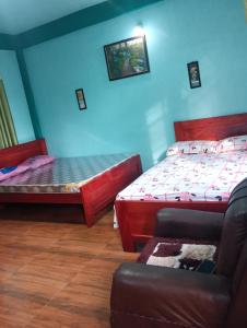 deiphi and risa homestay