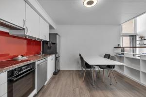 Central apartment with seaview, Tromsø