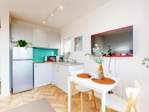 Greenline Studio City Center