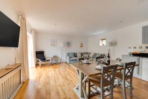2 Bed in Porthleven oc-p00890