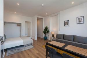 Your Base Porto s Art District Apt 14