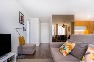 Ceuta Flat, Charming Balcony Over Porto Rooftops