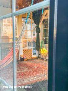 Winterharde pipowagen met hottub, bbq & uitzicht