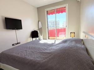 Appartement centre-ville 3 pièces avec climatisation à Cagnes-sur-Mer - FR-1-252A-136